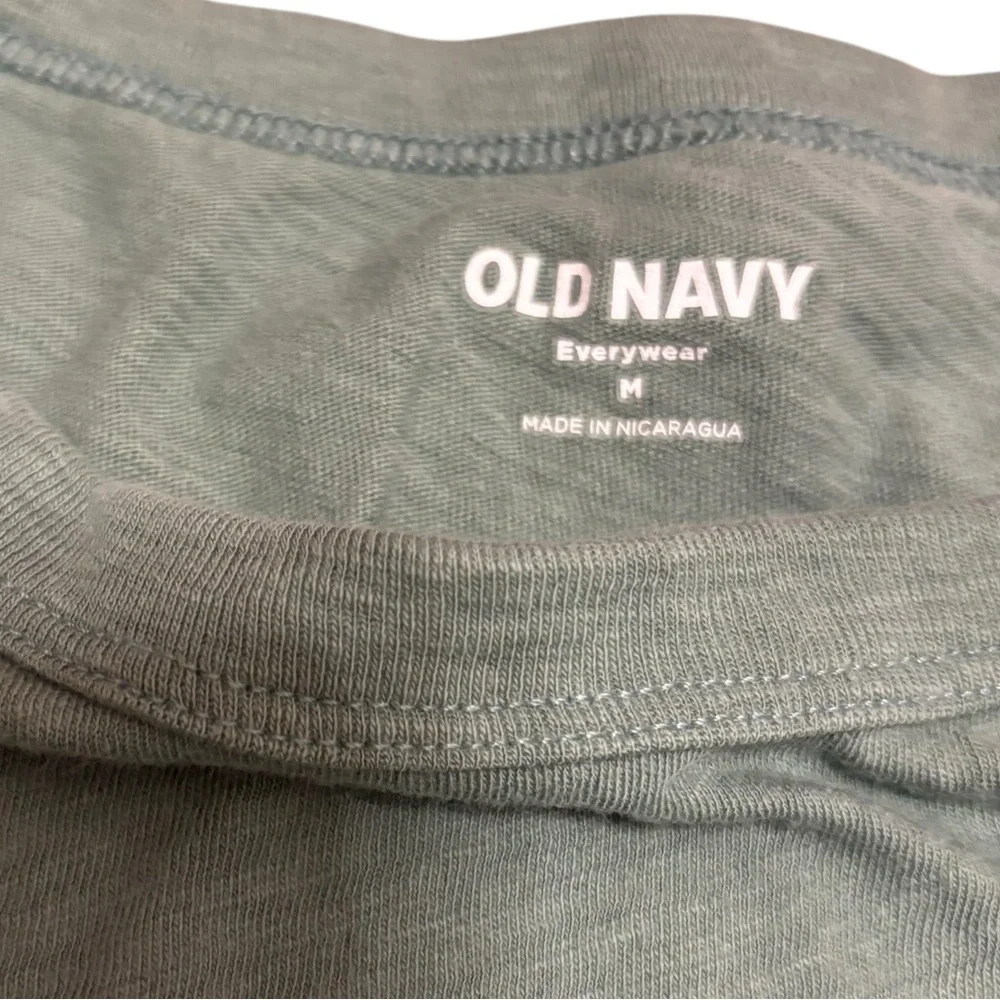 Old Navy Green Graphic T Shirt - Picture 3 of 7